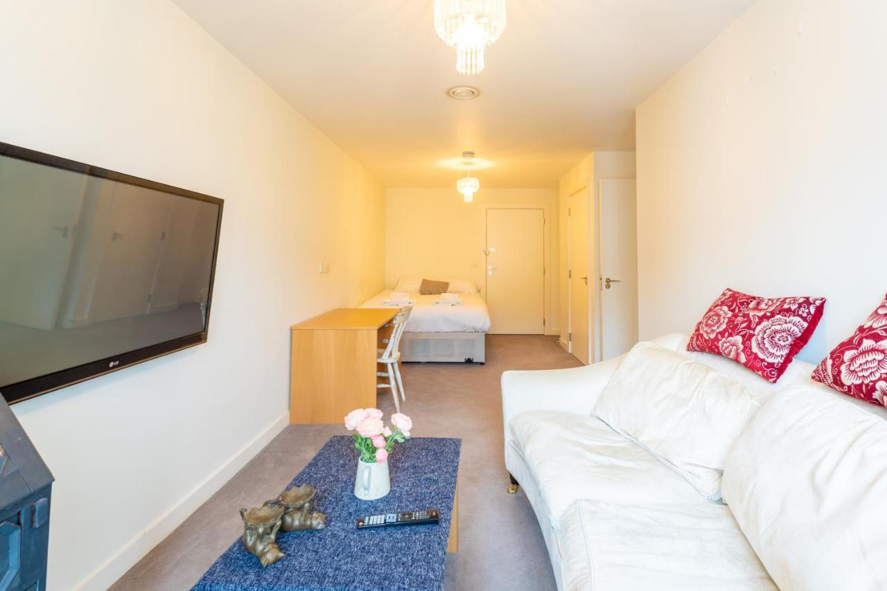 Amazing Modern 2 Bedroom Flat In Greenwich For 4 People Londra Esterno foto