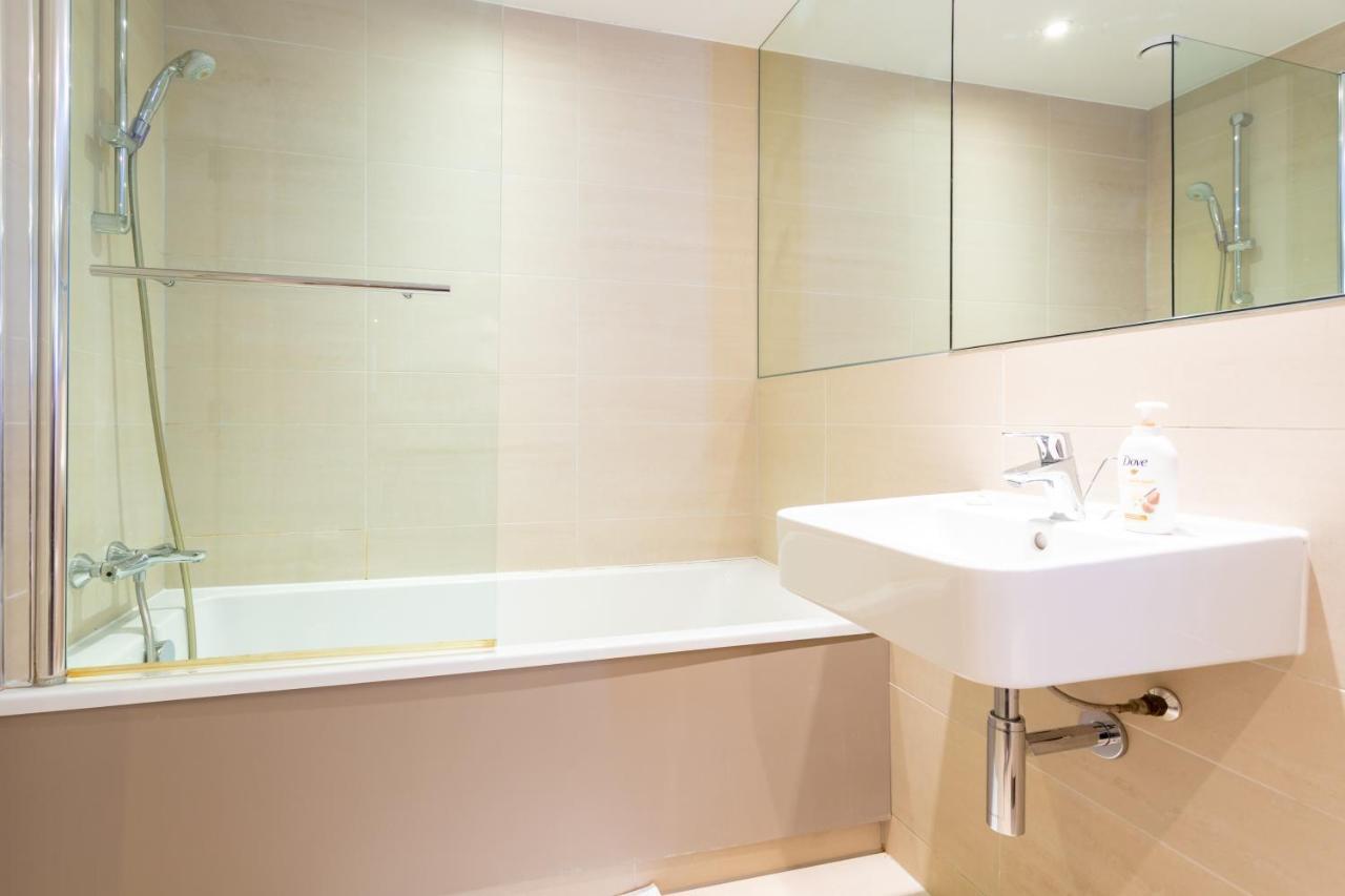 Amazing Modern 2 Bedroom Flat In Greenwich For 4 People Londra Esterno foto